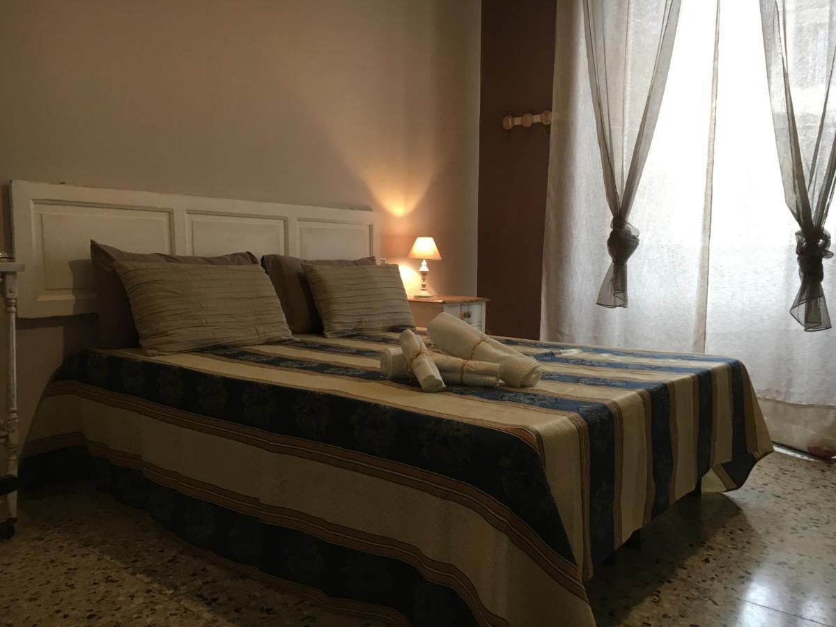 הוילה לה ספציה La Casa Di Chicca & Paolo מראה חיצוני תמונה